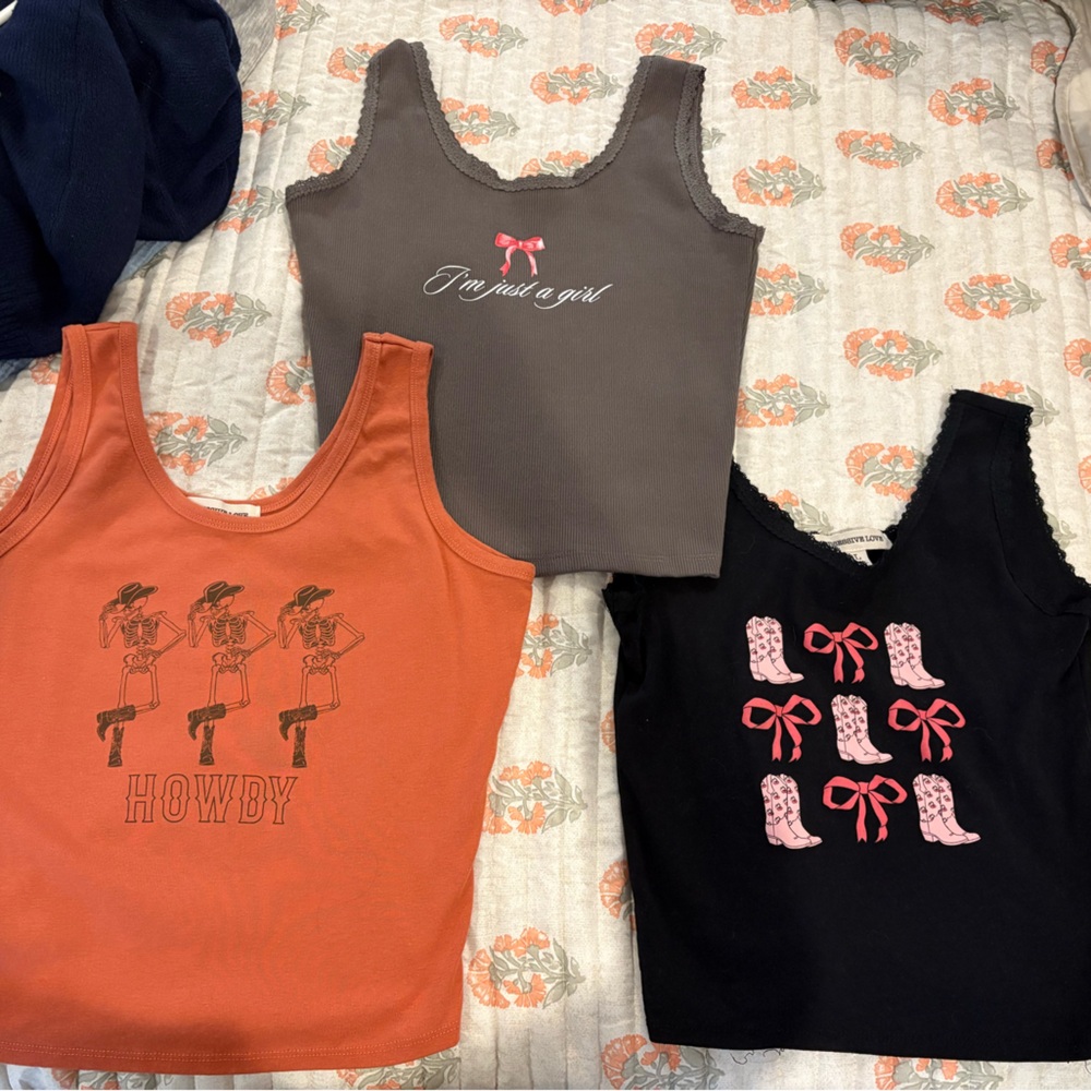 Graphic Tank Bundle
